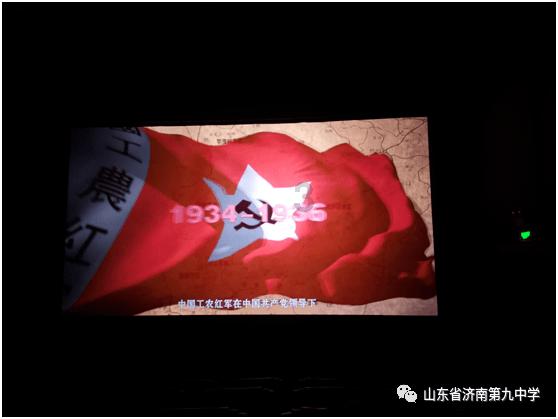 70年代被枪决的汤兰英:顿顿鸡鸭鱼肉,自行车有2辆,她贪了多少
